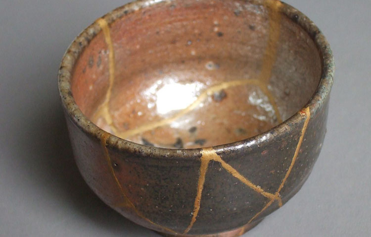 Participación Ciudadana pone en marcha un taller de kintsugi