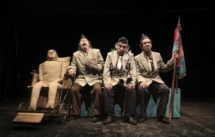 El teatro de Utrera estrena el año con una «alegoría descarnada de la actualidad en clave de humor»