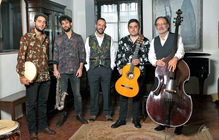 El grupo “La Bejazz” recala este viernes en el Castillo de Utrera para presentar su concierto “Raíces”