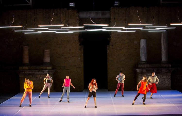 La danza contemporánea llega a Utrera con el espectáculo ‘La cocina de los ángeles’