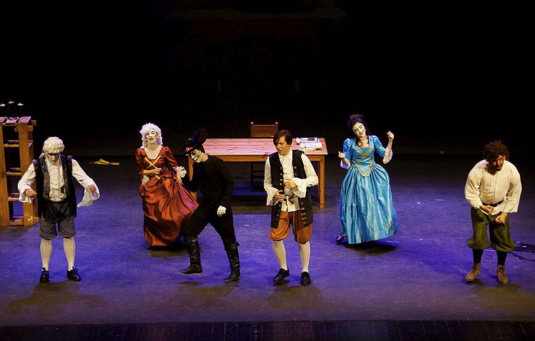 La obra «Los enredos del gato con botas» vuelve a Utrera de la mano de «Guate Teatro»