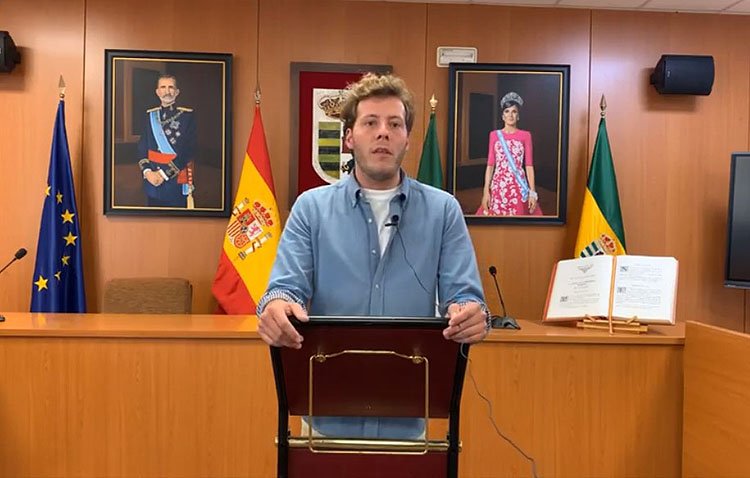 El alcalde de Los Molares denuncia los «míseros» 19.000 euros que recibirá por su cercanía a la base de Morón