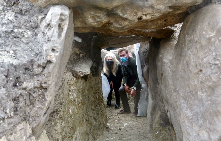 Los Molares redescubre un dolmen con 6.000 años de antigüedad, que permanecía abandonado desde hace medio siglo