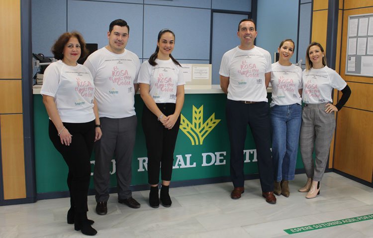 La Fundación Caja Rural de Utrera se vuelca con la marcha solidaria a favor de la lucha contra el cáncer de mama