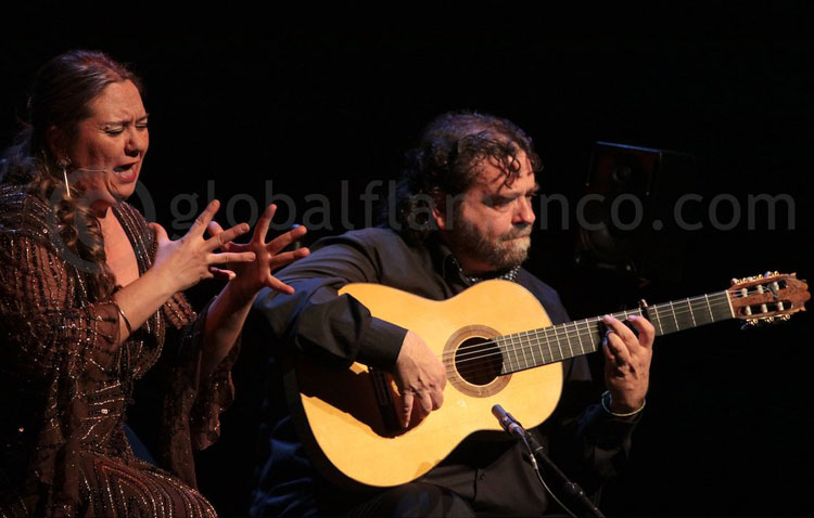 La cantaora utrerana Mari Peña brilló en el festival flamenco de Nîmes
