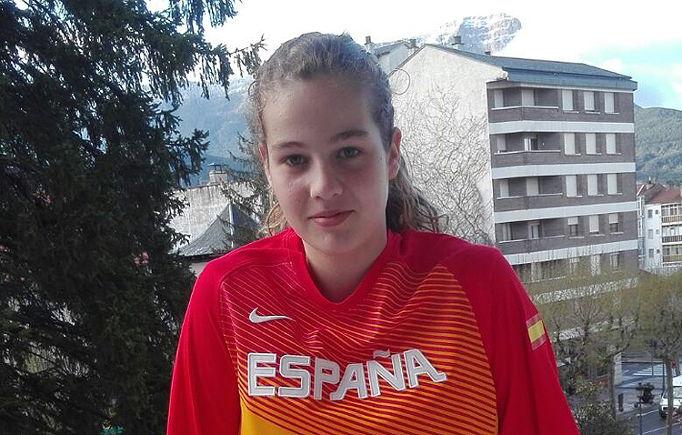 Marta García debuta con victoria en la selección U14 de Baloncesto