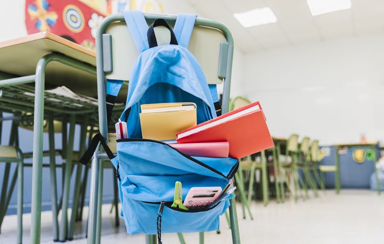 Asoca organiza en Utrera una recogida de material escolar a beneficio de las Hermanas de la Cruz