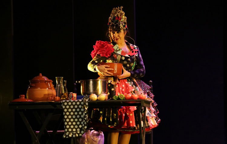 La artista Maui de Utrera se marcha a Miami a ‘cocinar’ su potaje