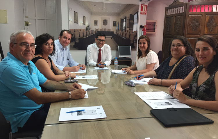 Utrera constituye la «mesa de calidad del destino» para mejorar la calidad y la oferta de los servicios turísticos
