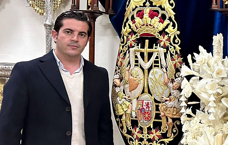 La Quinta Angustia reelige a Miguel Ángel Falcón como hermano mayor con el 95% de los votos
