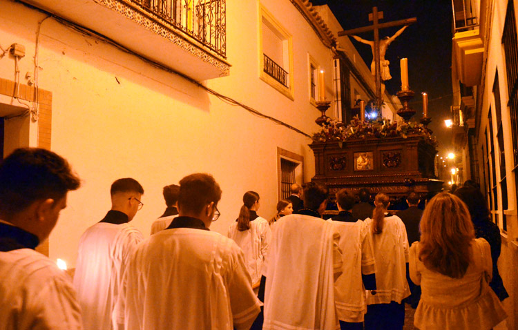 Un Viernes Santo de aniversario y con sabor a tiempos pasados (GALERÍAS Y AUDIOS)