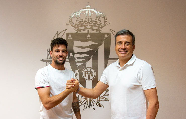 El futbolista utrerano Moisés Delgado vestirá la camiseta del Valladolid hasta 2022