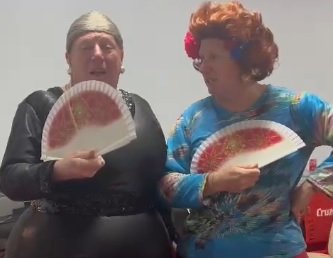 Las entrañables ‘Antonia y Omaíta’ se unen a la campaña para costear el ‘manto del pueblo’ de la Virgen de Consolación