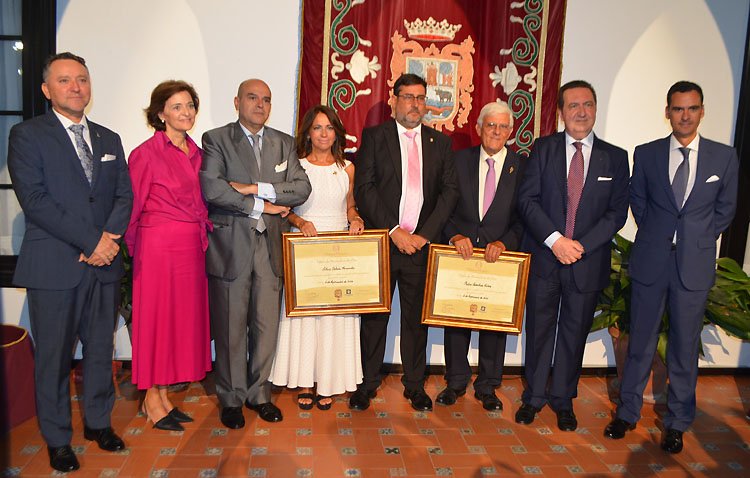 Mostachones de Oro a la «excelencia» y la «vocación de servicio público» de Silvia Calzón y Pedro Sánchez Núñez [AUDIOS E IMÁGENES]