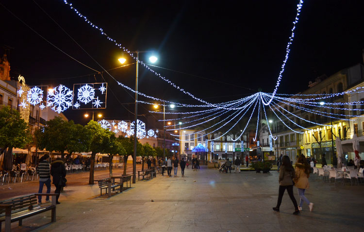 Utrera ilumina su Navidad (GALERÍA)