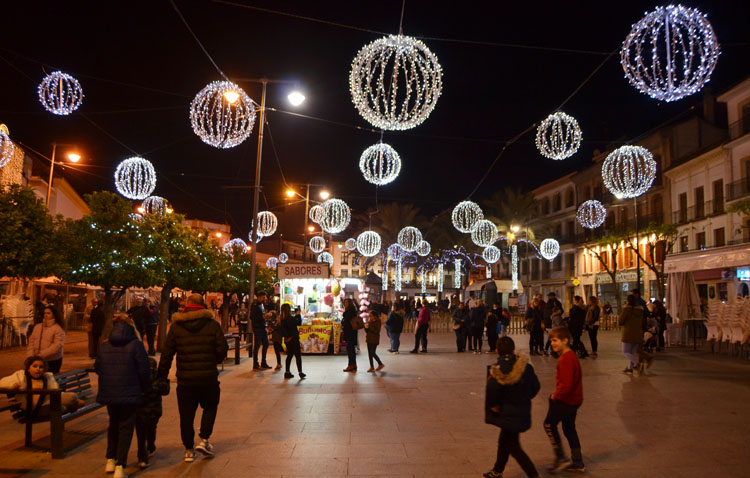 Más público y un incremento de las ventas en comercios y hostelería marcan en Utrera la pasada Navidad