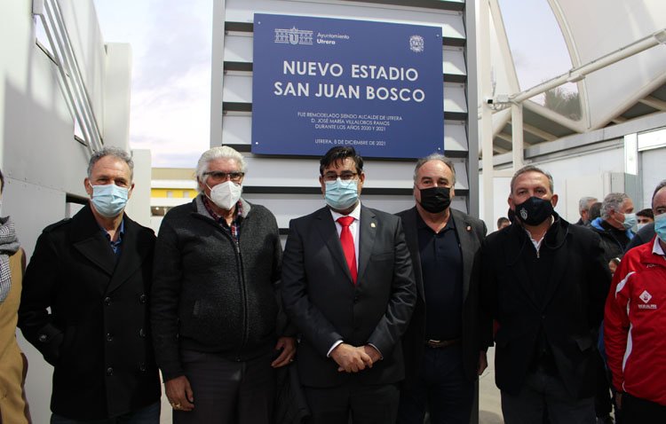 El deporte utrerano vivió una jornada inolvidable con la reapertura del ‘Nuevo estadio municipal San Juan Bosco’ [GALERÍA FOTOGRÁFICA]