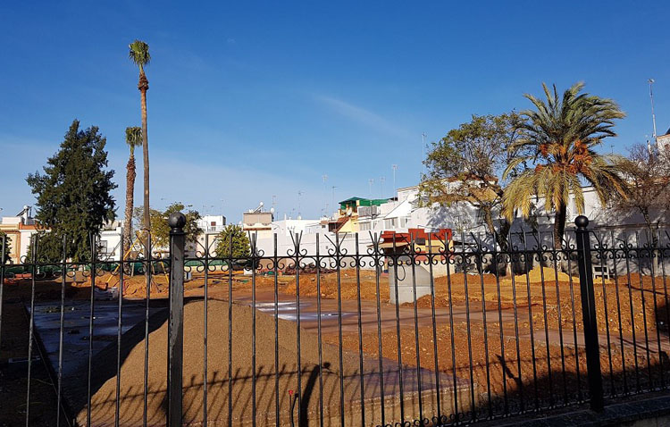Cerrada al tráfico la calle Buena Sombra por obras
