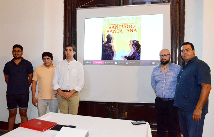 Visitas, exposición, velada, música, campanas y la bendición del Resucitado marcan las fiestas de Santiago y Santa Ana (VÍDEO)