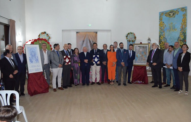 Utrera abre la puerta al mayo mariano y al junio eucarístico [GALERIA]