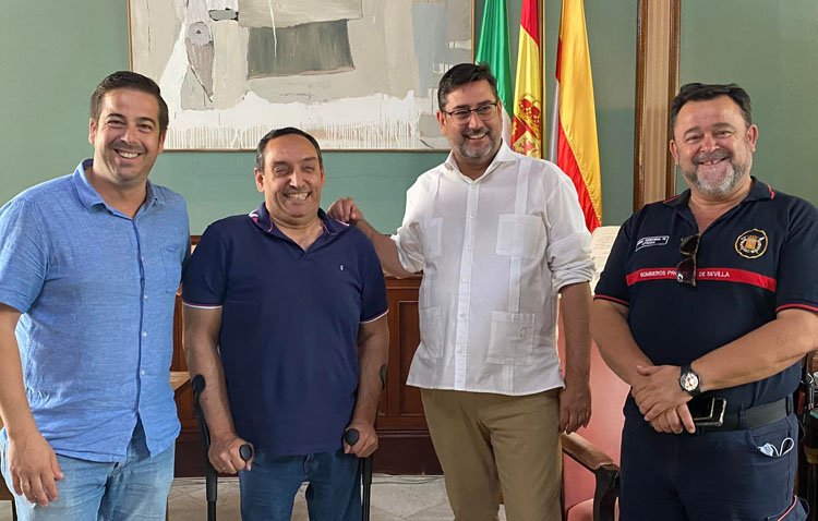 Un homenaje a más de tres décadas de servicio público