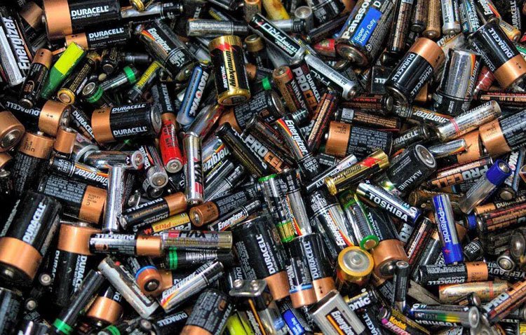 El Ayuntamiento de Utrera impulsa una campaña de reciclaje de pilas usadas