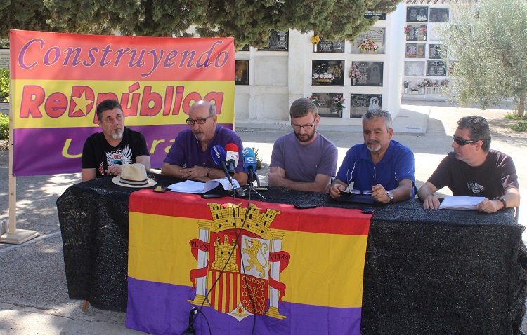 plataforma-redpublica-utrera-denuncia-atentado-historico-fosa-comun-nicho-cementerio