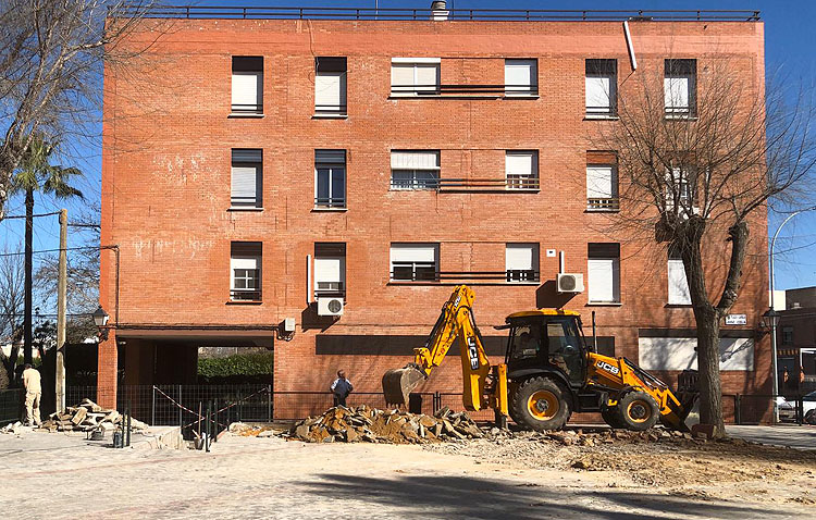 Una nueva imagen para la plaza Camilo José Cela