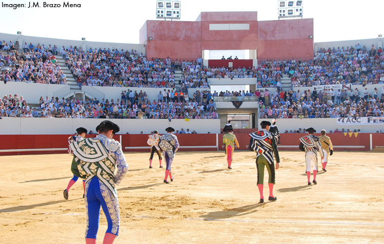 Condenados tres miembros de la cuadrilla de Finito de Córdoba por agredir a tres jóvenes tras una corrida de toros en Utrera
