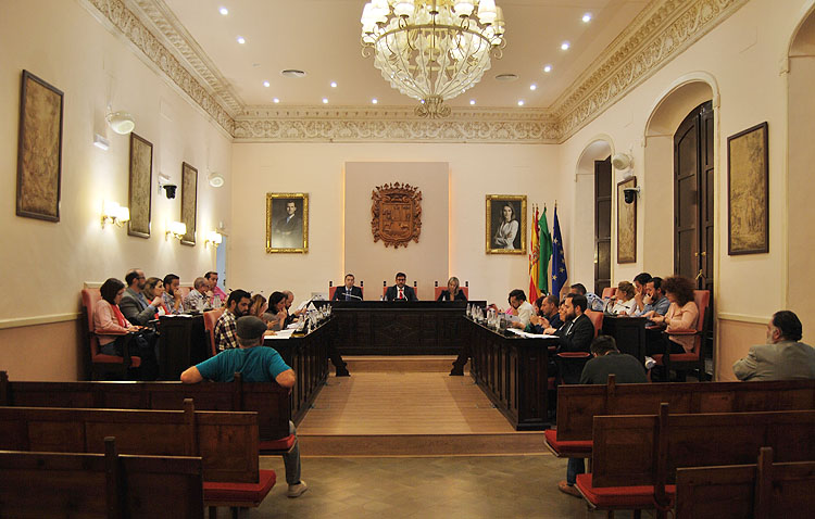 El pleno municipal aprueba los días festivos locales en Utrera para 2019
