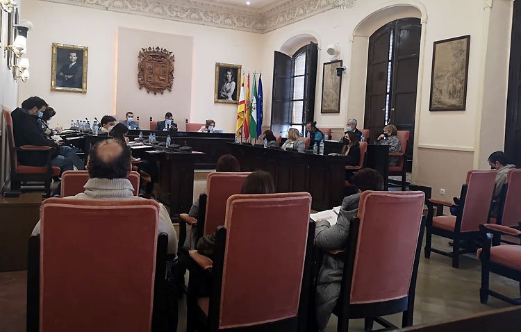 El gobierno municipal avanza la Utrera de los próximos años en el debate sobre el estado de la ciudad