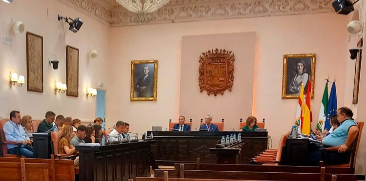 El gobierno de Utrera asegura que ha «aumentado y redistribuido» el gasto social