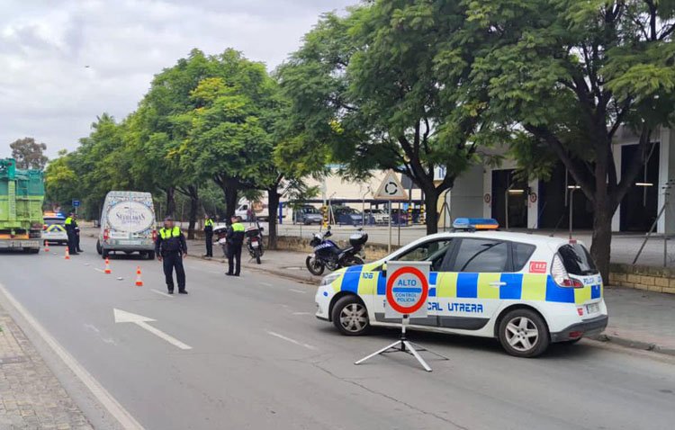 La Policía Local de Utrera pone en marcha una campaña especial de control de alcoholemia y drogas