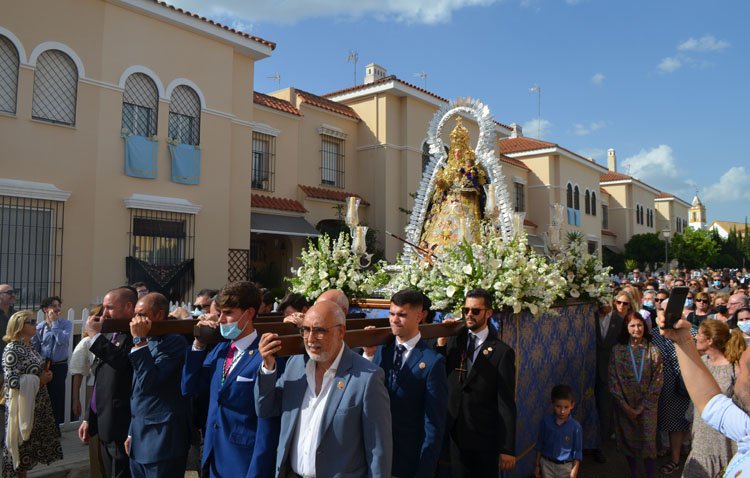 El triduo itinerante de la patrona de Utrera retrasa sus horarios y la procesión del 1 de mayo será por la mañana para evitar el calor