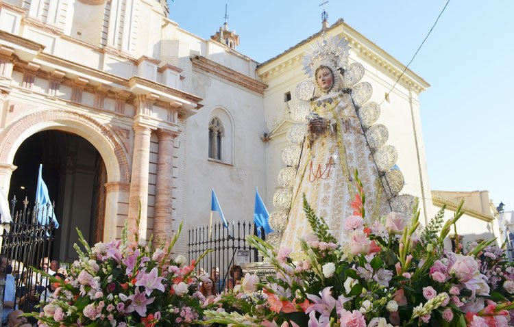 El regreso de la devoción efímera que renace cada 15 de agosto en Utrera [GALERÍA FOTOGRÁFICA]