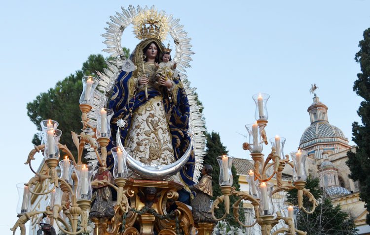 Utrera se reencuentra con su historia ante la Virgen del Socorro [GALERÍA FOTOGRÁFICA]
