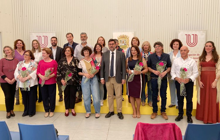 Utrera homenajea a sus docentes jubilados