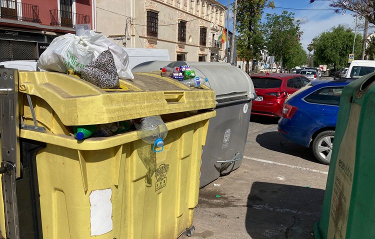 El PSOE de Utrera denuncia el «abandono y deterioro que está sufriendo la zona centro del casco histórico de Utrera»