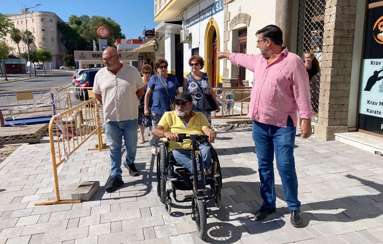 El PSOE denuncia los «problemas de accesibilidad y seguridad» tras un año de la paralización de la obra de La Vereda