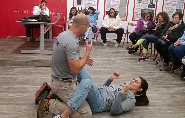El PSOE de Utrera organiza un taller sobre empoderamiento y defensa personal