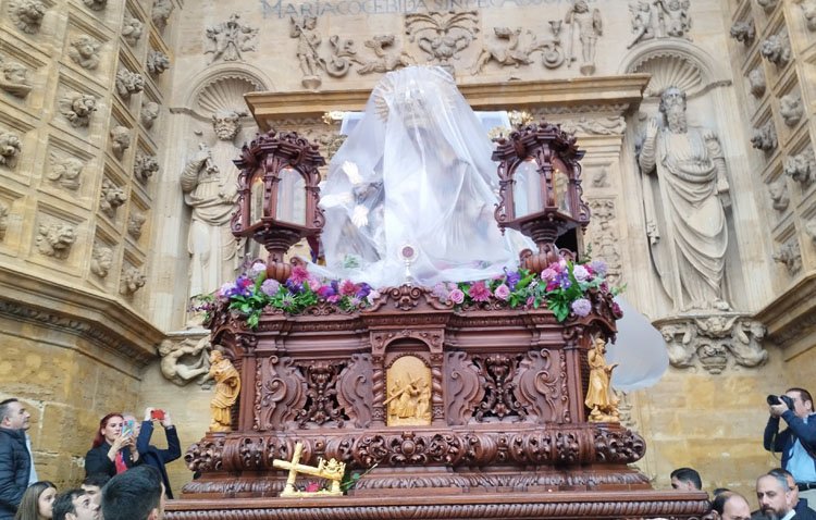 Domingo de Ramos truncado en Utrera: la Oración no salió y la Quinta Angustia se quedó a media salida