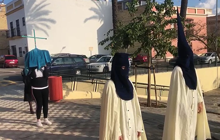 La Guardia Civil identifica y denuncia a las 10 personas que simularon una procesión con el hábito de la Quinta Angustia pese al estado de alarma
