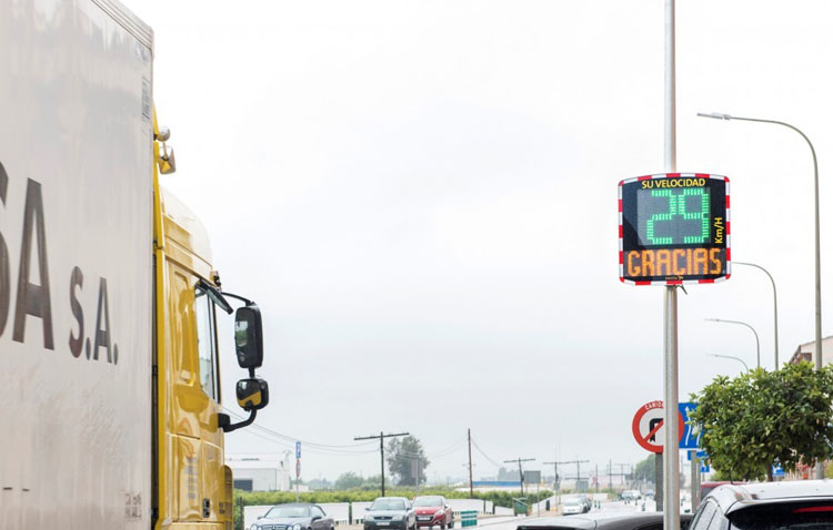 Utrera instalará «radares pedagógicos» para concienciar a los ciudadanos sobre la velocidad al volante
