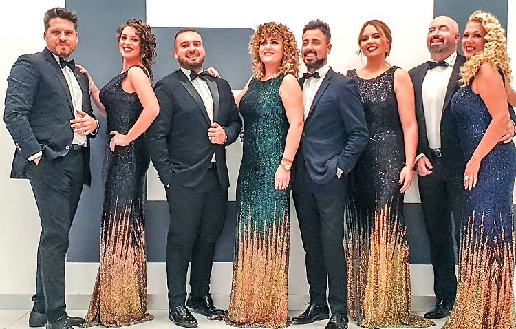 El conocido grupo Raya Real, protagonista en la caseta municipal de Utrera