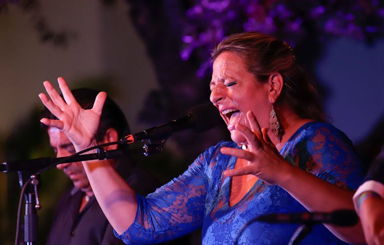 La cantaora Remedios Reyes clausura el ‘Octubre flamenco’ de la peña ‘Curro de Utrera’