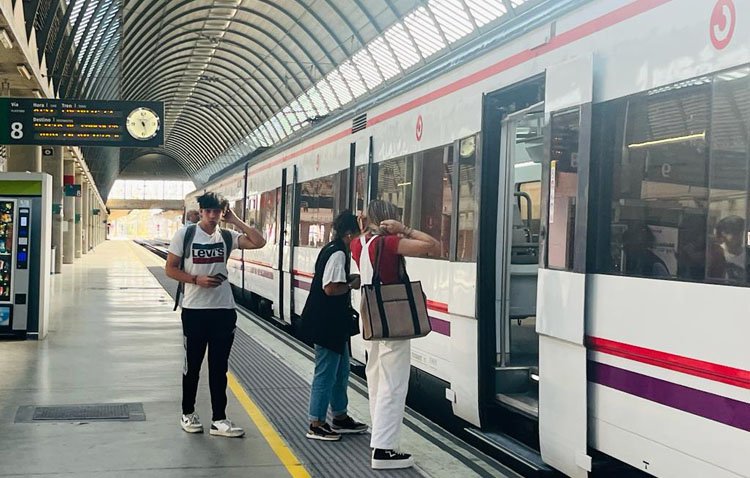 Renfe supera los 47.000 abonos gratuitos para los trenes de Cercanías en la provincia de Sevilla