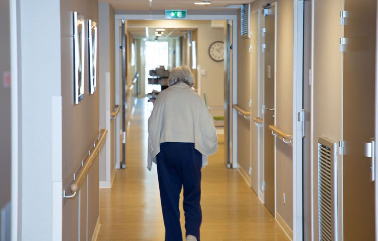 Condenadas una médico y dos enfermeras por la falta de cuidados a una anciana que murió en una residencia de Utrera