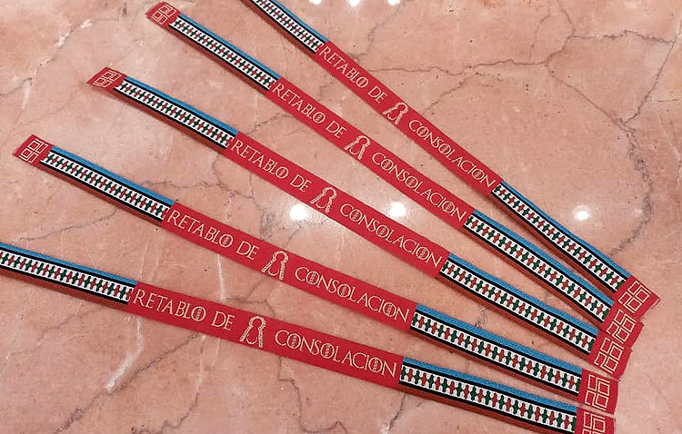 Pulseras solidarias de diseño para colaborar con la restauración del retablo de Consolación