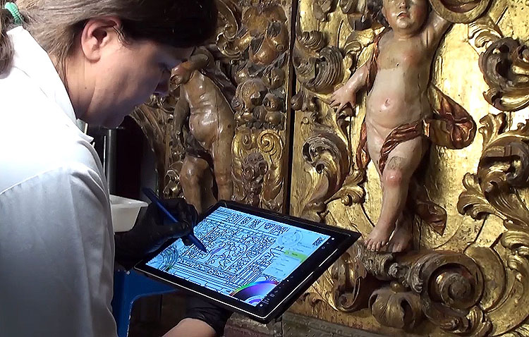 Un interesante vídeo muestra el proceso de restauración del retablo del santuario de Consolación de Utrera (VÍDEO)