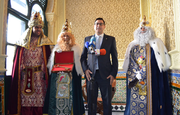 Sus Majestades de Oriente ya tienen la llave de la ciudad de Utrera (IMÁGENES)